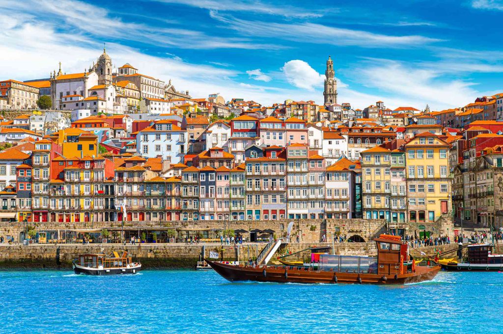 A painting of the city of porto, portugal