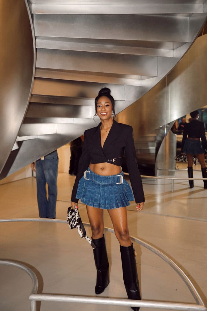 Fashion, Fitting & a Final Farewell