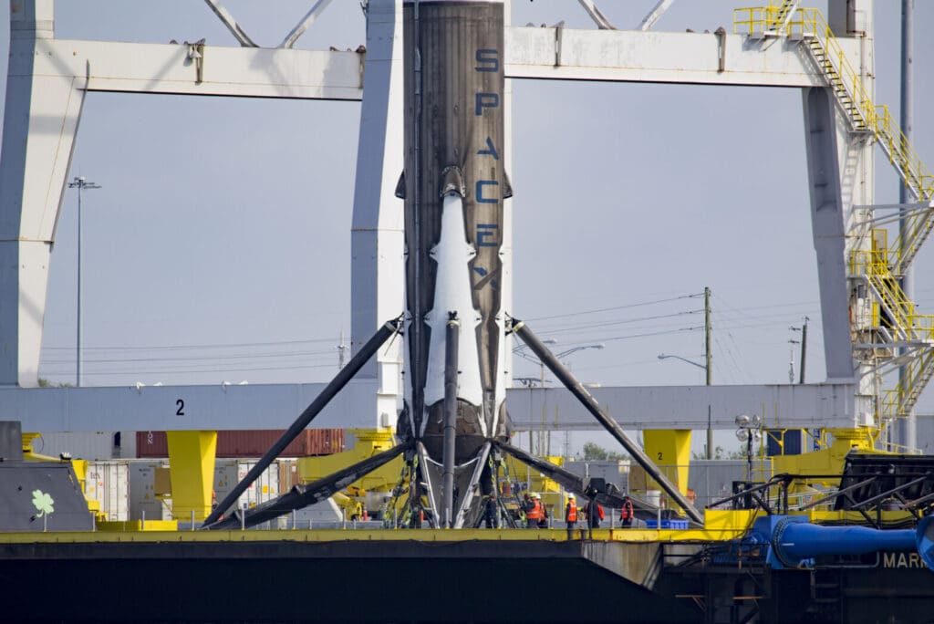 Elon Musk Reverses Course On Dragon Spacecraft Withdrawal Threat