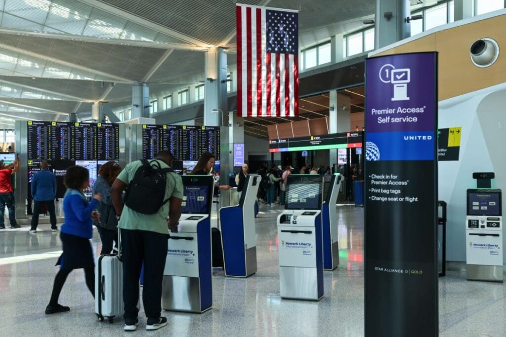 Though Facing Challenges, Newark Airport May Offer Cheap Flights For Your Next Vacay