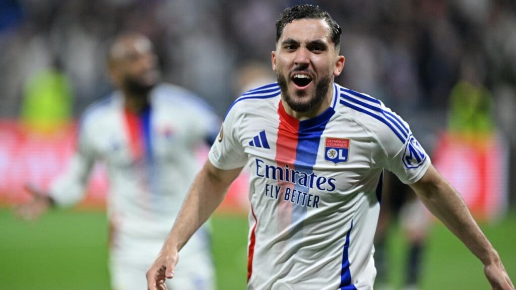 Sources: Man City closing on Rayan Cherki deal for £33.7m from Lyon Copy Link