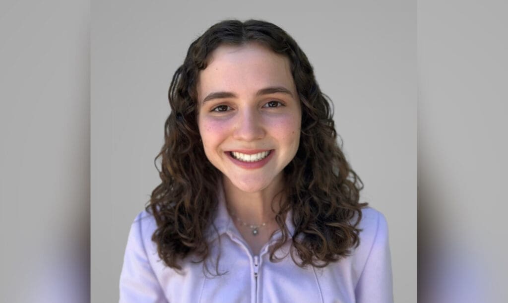 Mercer Rising Senior Marina Serra Wins Two National Scholarships