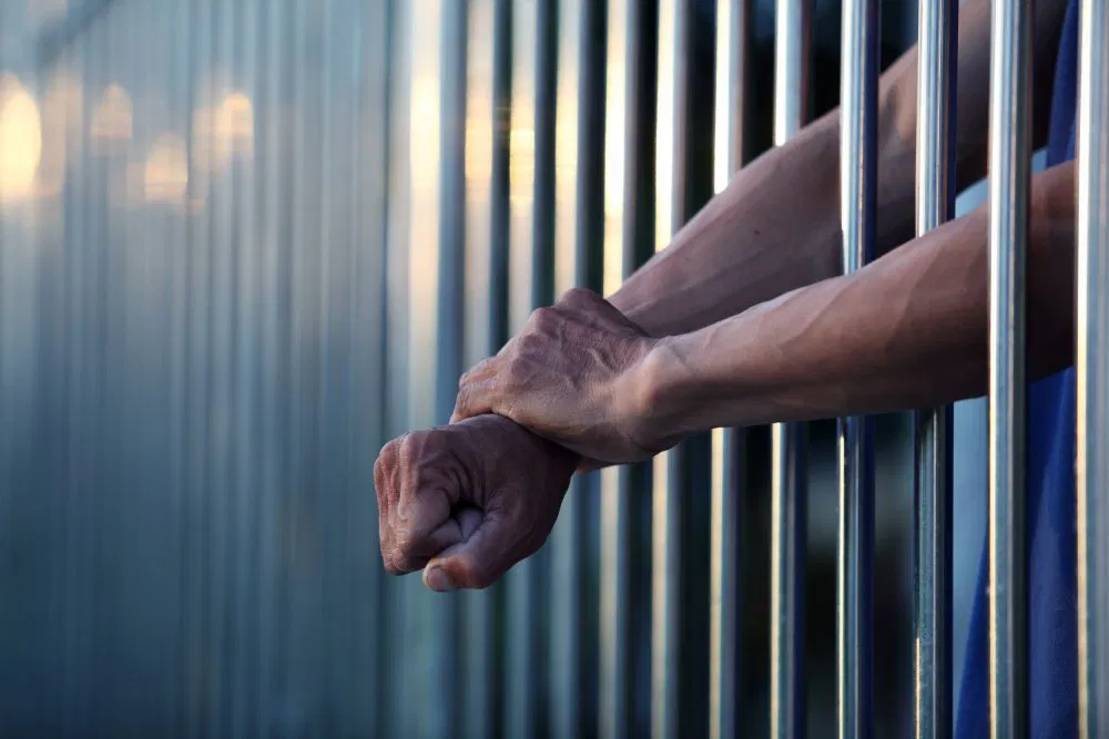 Basketball Player Jailed For Cannabis Gummies In Indonesia Jail, Prison, Missouri, Conviction, LOUISIANA, SPLIT JURY
