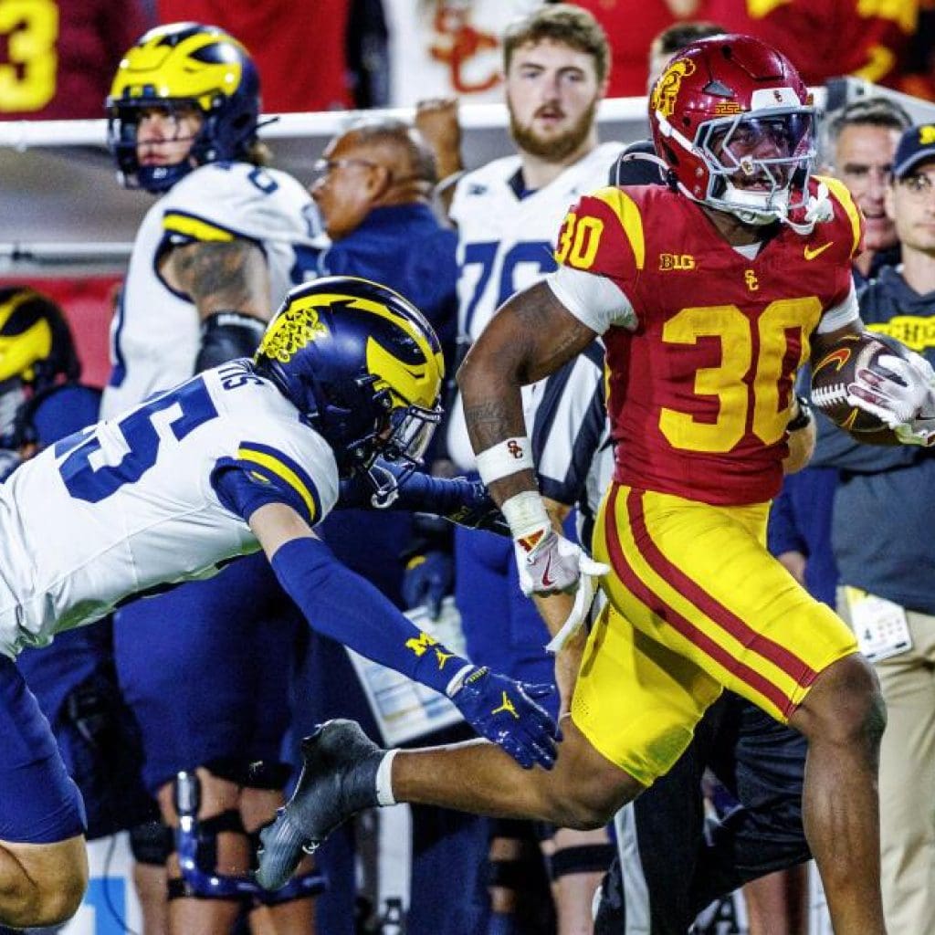 King Miller's breakout game powers USC to win over No. 15 Michigan