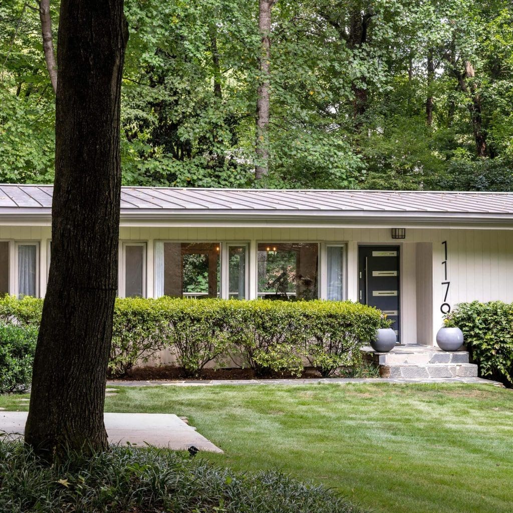 Mid-Century Modern Masterpiece in the Morris Brandon Elementary School District