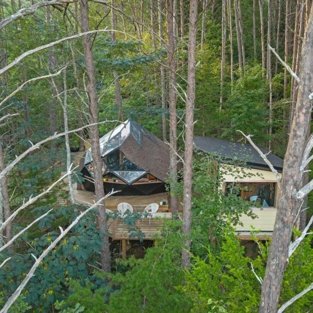 Georgia Compound Dotted With Dome Home, Tiny Houses, and ‘Buried Bus’ Storm Shelter Hits the Market for $429K