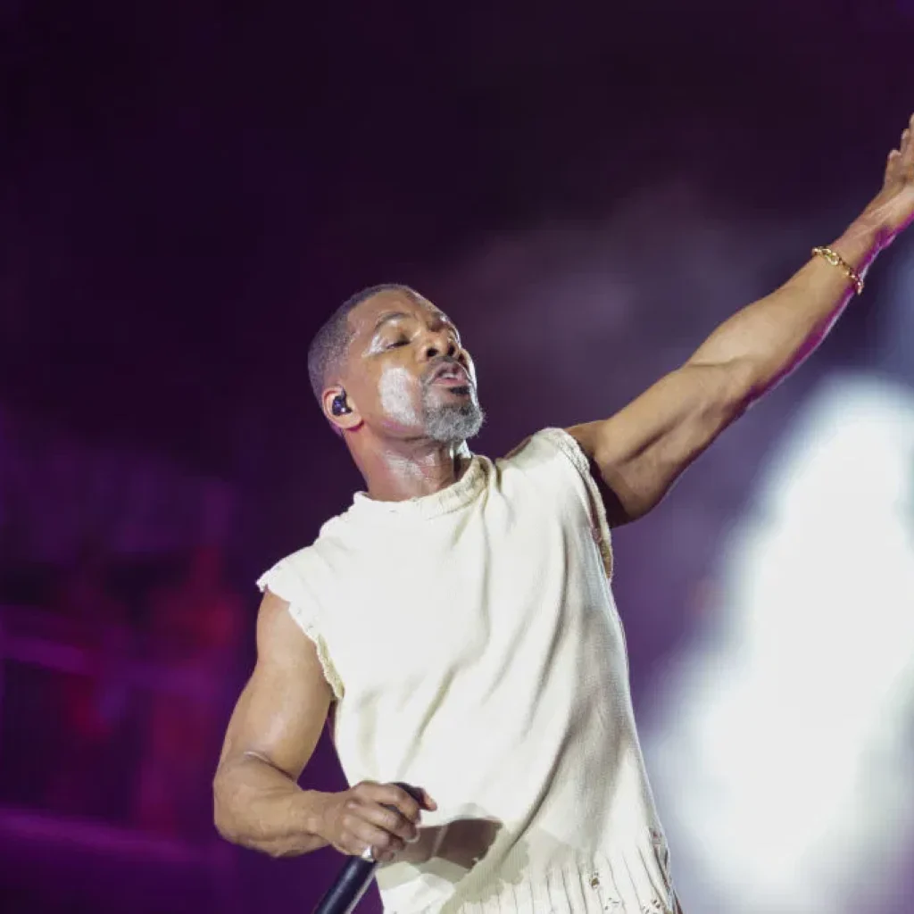 Kirk Franklin, Jamaica, Crip Walk, fun in the son, performance, concert,