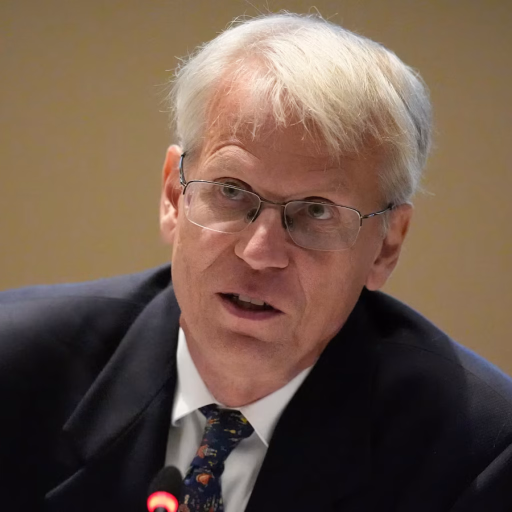 Chairman of vaccine committee leaves for new HHS job