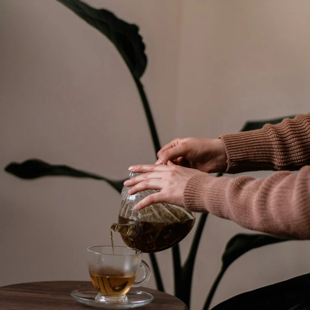 Highly effective Teas You Must Attempt: Finest Natural Teas for On a regular basis Well being