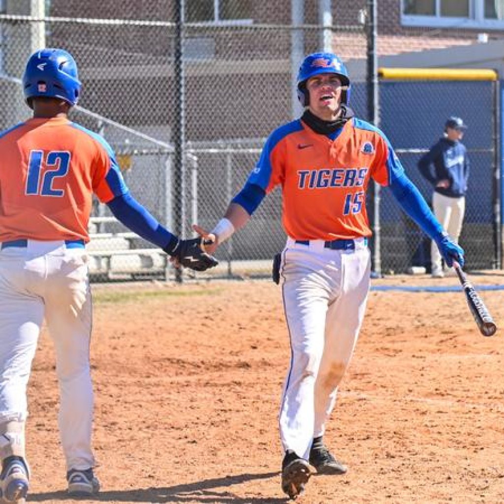 Savannah State Splits Doubleheader With Benedict