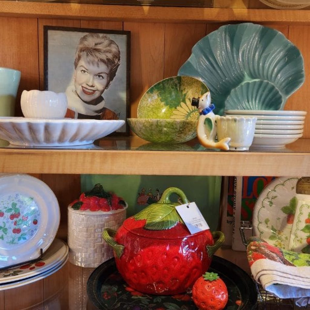 Vintage Eye Candy, a Cold Brew and Meatloaf in Senoia Vintage Eye Candy, a Cold Brew and Meatloaf in Senoia