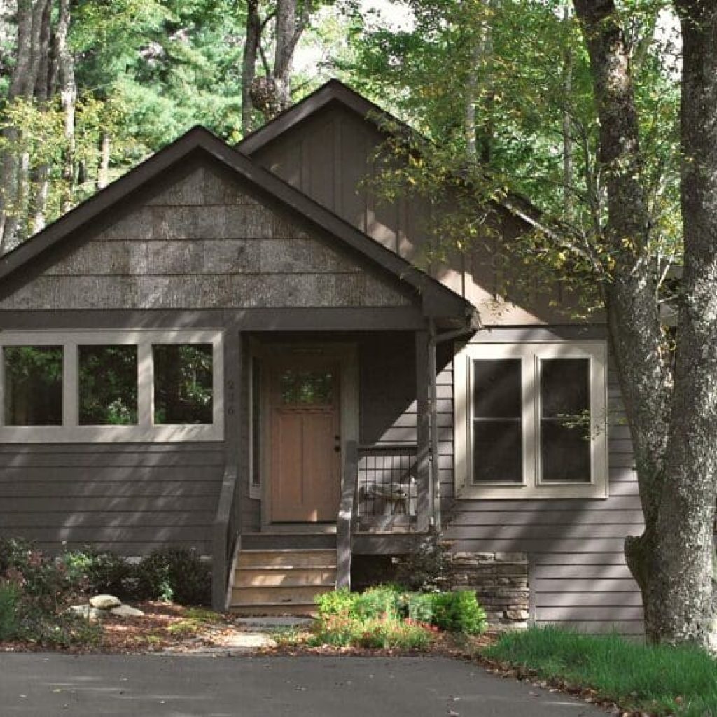 A house that an owner might sell fast for cash in Bluffton