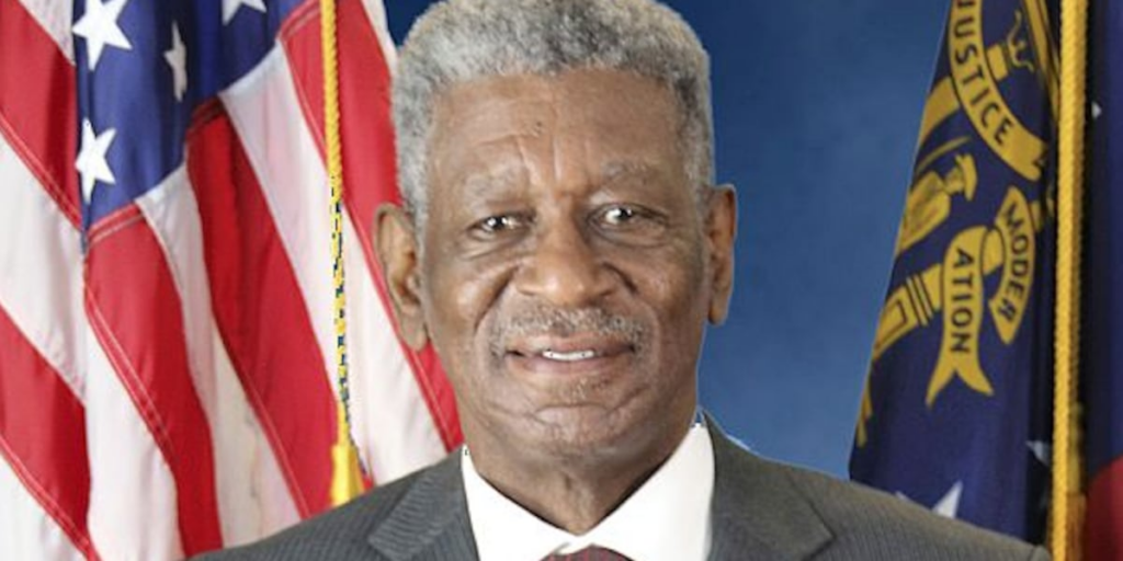Savannah to honor Harlem Globetrotter Larry ‘Gator’ Rivers with basketball court naming
