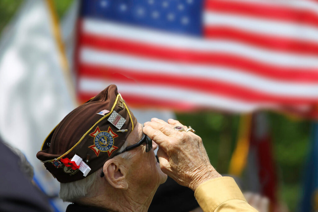 VA Benefits for Senior Living: A Family Resource Guide VA Benefits for Senior Living: A Family Resource Guide