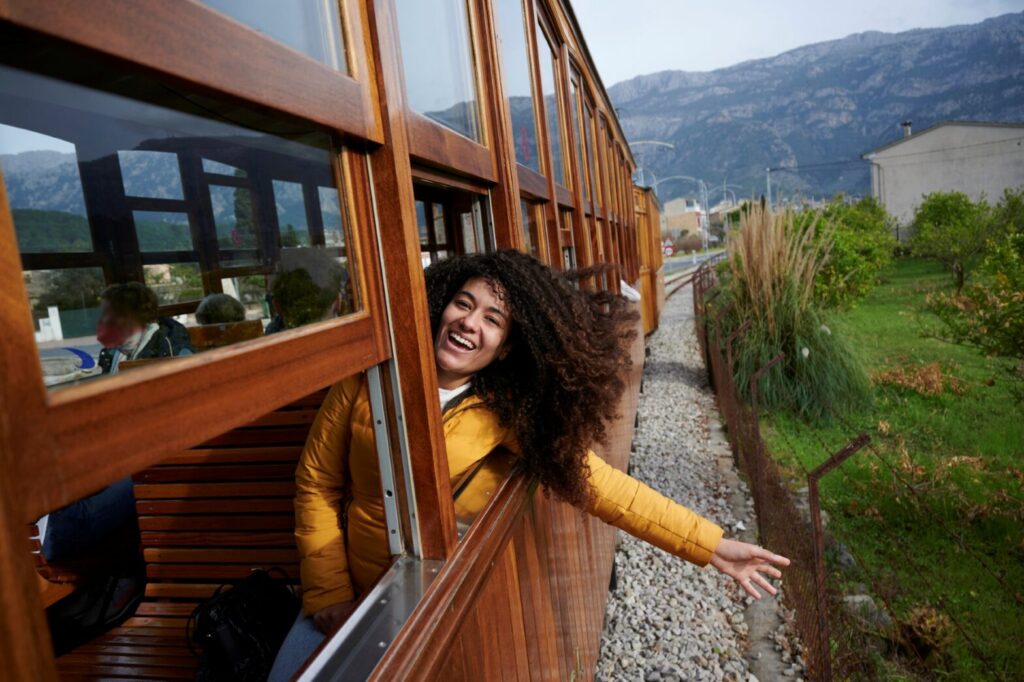 Why Luxury Train Travel Is Back, And How To Try The Trend Without Spending Thousands Why Luxury Train Travel Is Back, And How To Try The Trend Without Spending Thousands