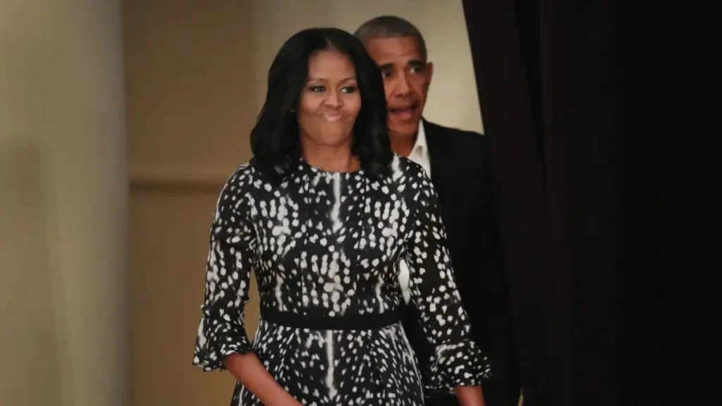 barack-obama-smitten-with-michelle