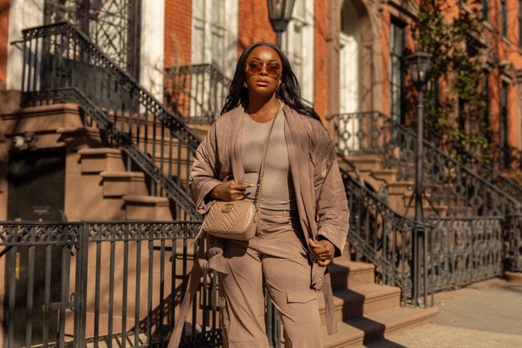 Alo Outfit Inspo & New Colors of the Season » coco bassey