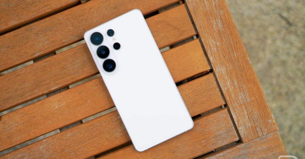 Samsung Swipes $350 Off Galaxy S26 Ultra -Doesn't Want Your Trade-in