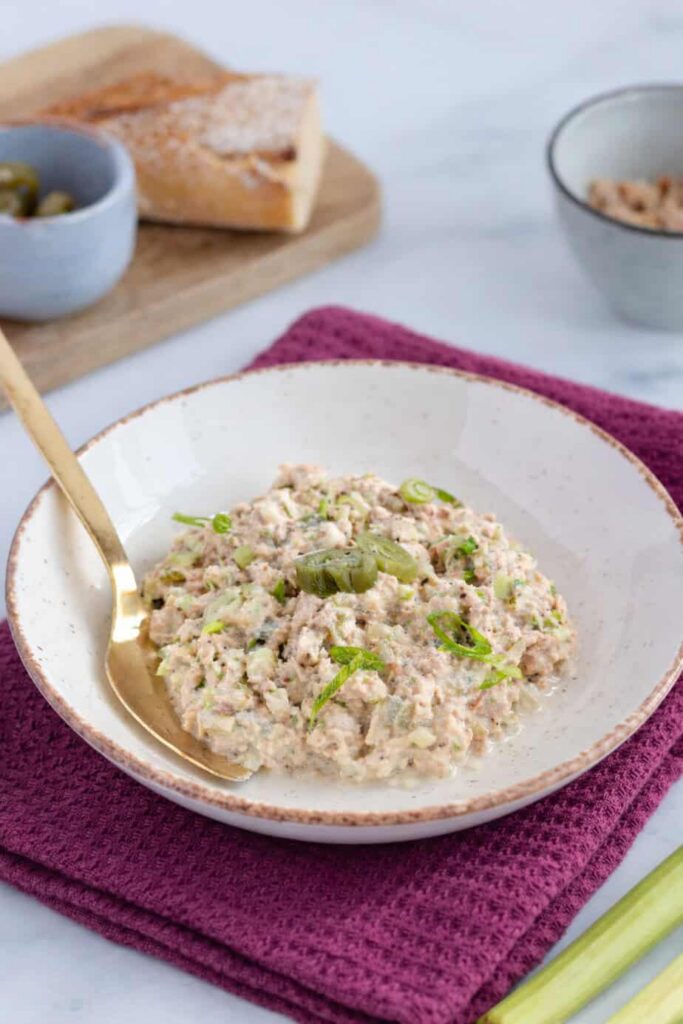 Spicy Tuna Salad for Diabetes: An Easy, High-Protein Lunch for Busy Days » Hangry Woman® spicy tuna salad