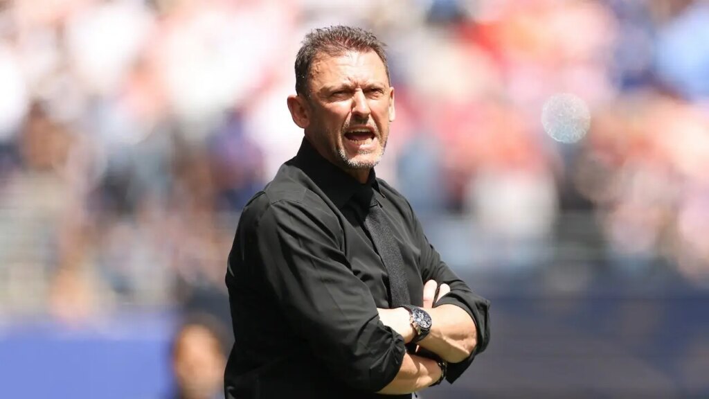 Australia coach Tony Popovic rips referee after World Cup loss to USA Australia coach Tony Popovic rips referee after World Cup loss to USA