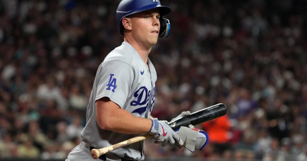 Dodgers expected to put Will Smith on the injured list with neck issue