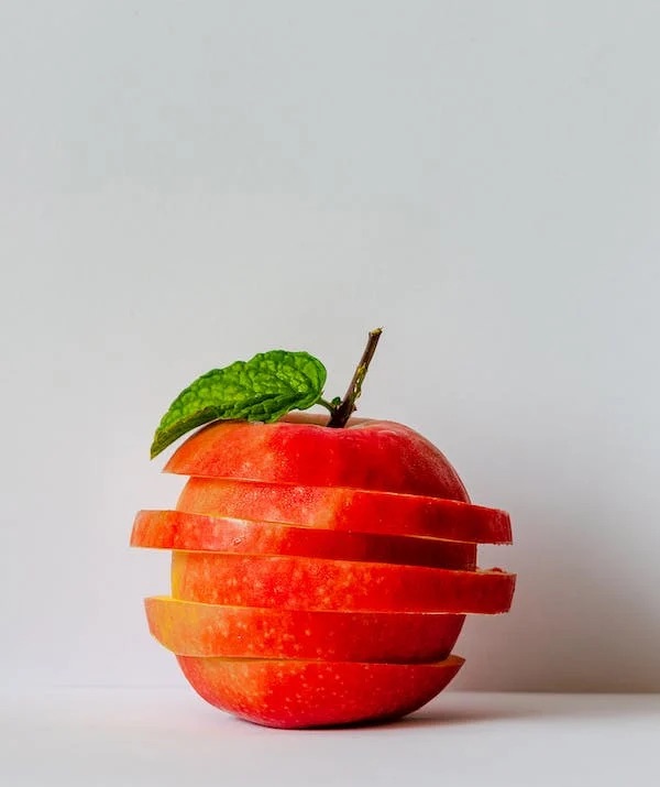 Apple Before Bed-How to Win the Late Night Snack Battle and Sleep Better! Apple Before Bed-How to Win the Late Night Snack Battle and Sleep Better!