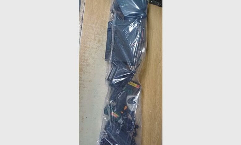 Man arrested with firearm and suspected stolen property in Springs Man arrested with firearm and suspected stolen property in Springs