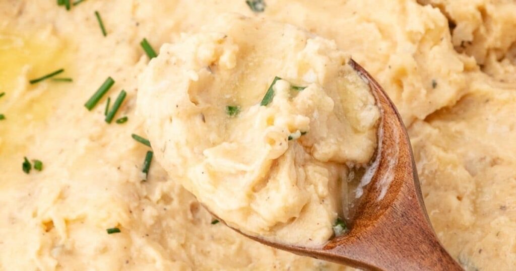 Mashed Potatoes with Cheese – Dr. Davinah’s Eats