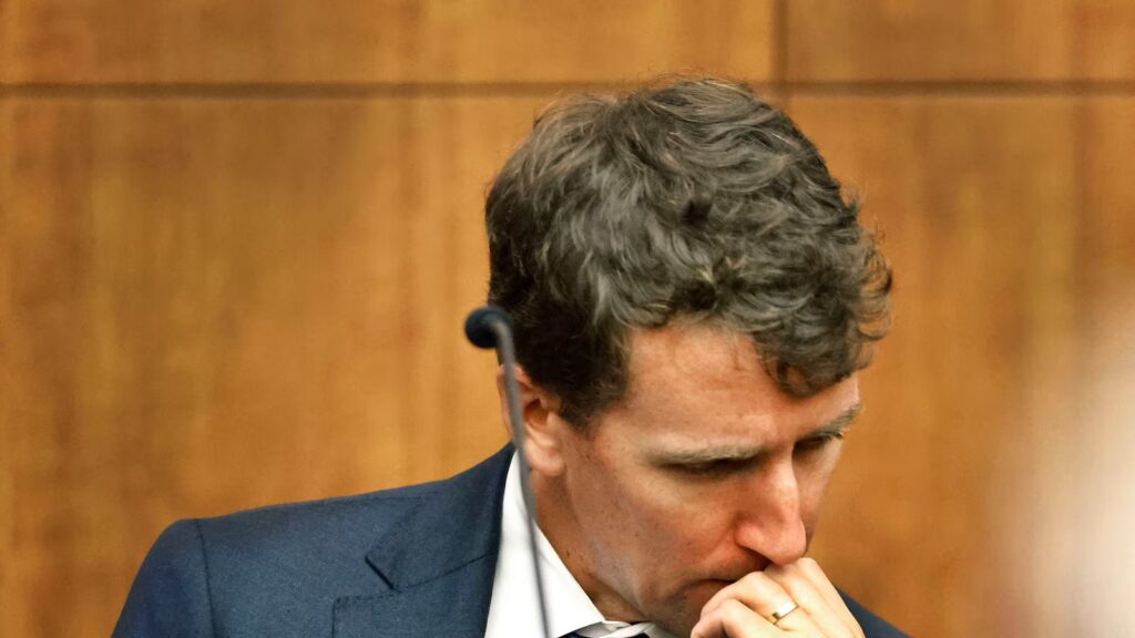Lindsay Clancy’s ex-husband resumes testifying about the day she killed their 3 children Lindsay Clancy's ex-husband resumes testifying about the day she killed their 3 children