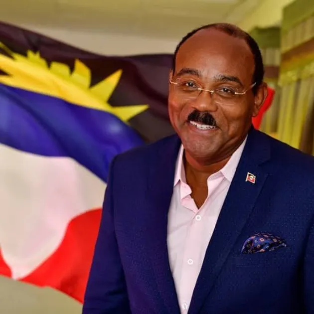 PM Browne orders C.O. Williams to fix defective roads PM Browne orders C.O. Williams to fix defective roads