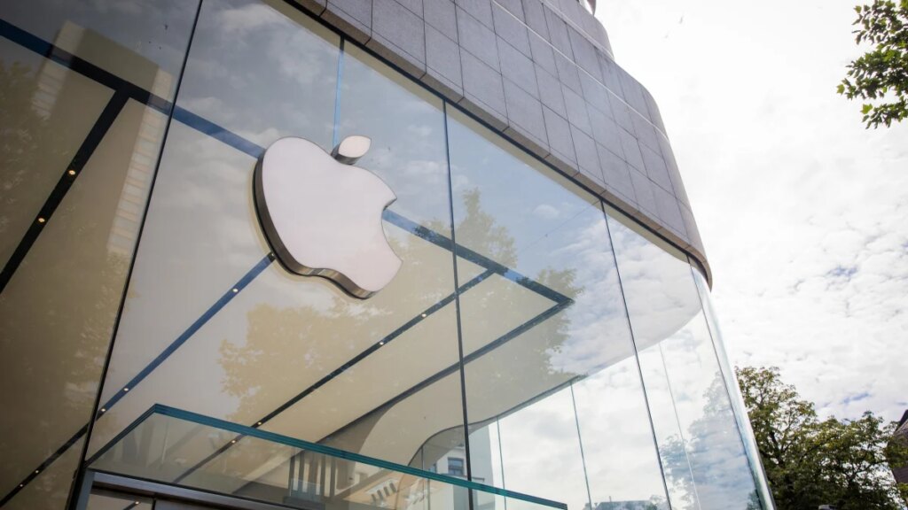 Apple Could Owe Some Users up to $5,000 Each in This Class Action Lawsuit Apple Could Owe Some Users up to $5,000 Each in This Class Action Lawsuit