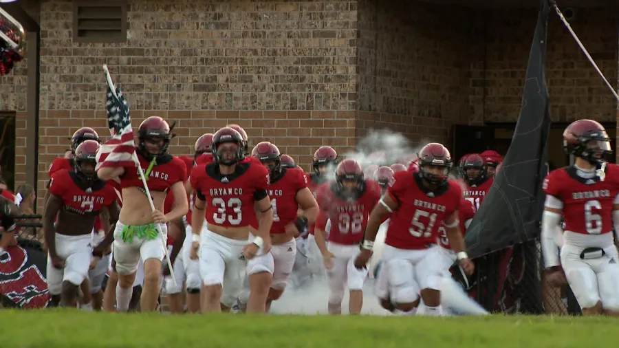 Bryan County football embraces new offense with new region Bryan County football embraces new offense with new region