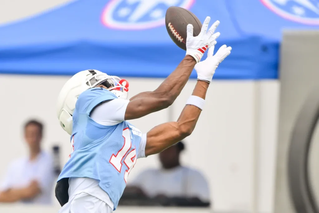 Titans training camp: Defense wins up-and-down day Titans training camp: Defense wins up-and-down day
