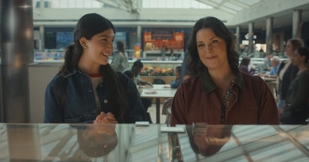 'Don't Say Good Luck' review: Sunny Sandler and Melanie Lynskey shine