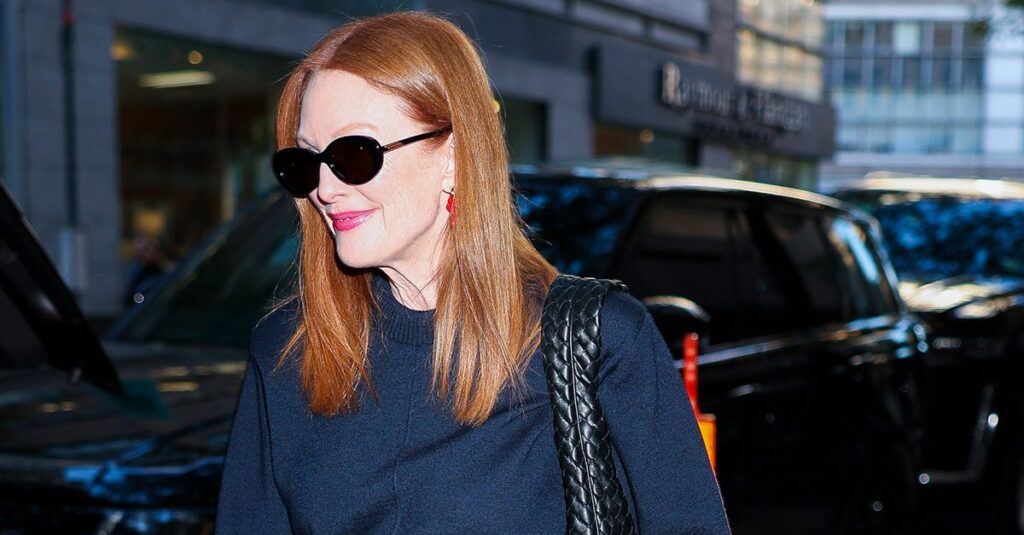 Julianne Wore This Flats Color Trend With Black Trousers Julianne Wore This Flats Color Trend With Black Trousers